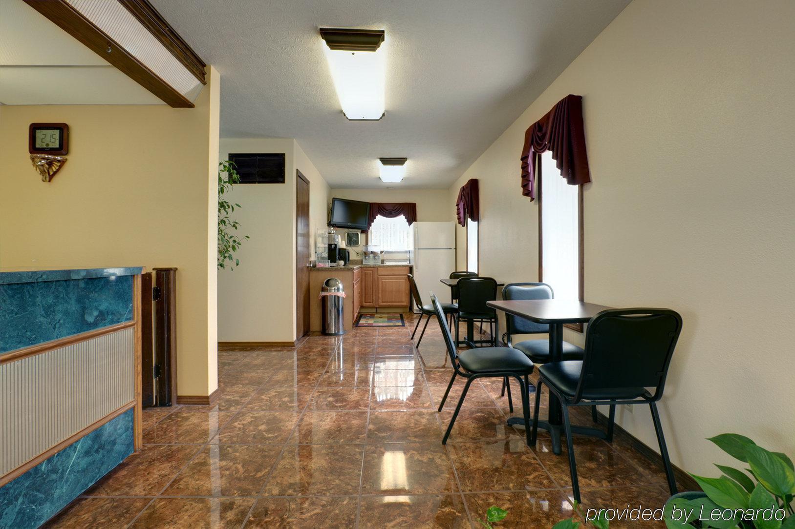Americas Best Value Inn Weatherford Интерьер фото