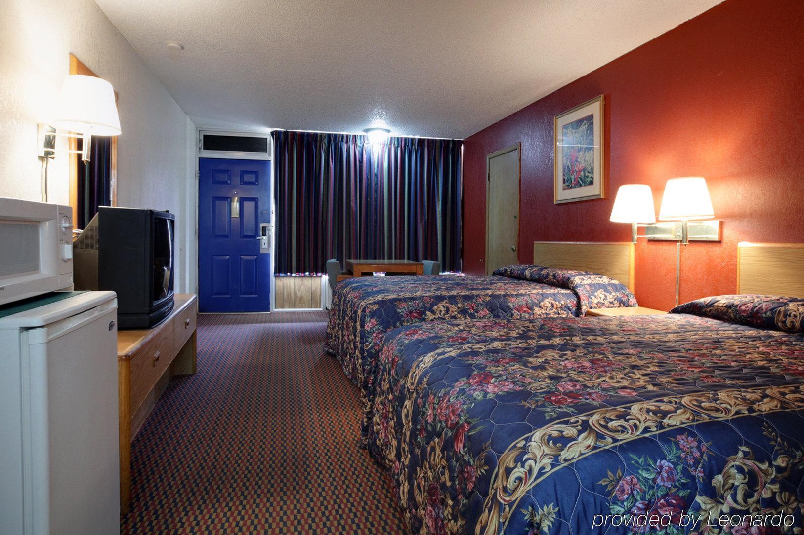 Americas Best Value Inn Weatherford Номер фото